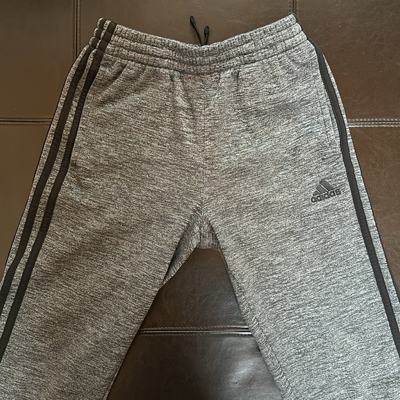 Adidas sweat pants - Picture 5 of 16